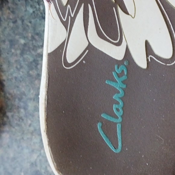 Womans Flip Flops 7 1/2 Clarks - Picture 5 of 8